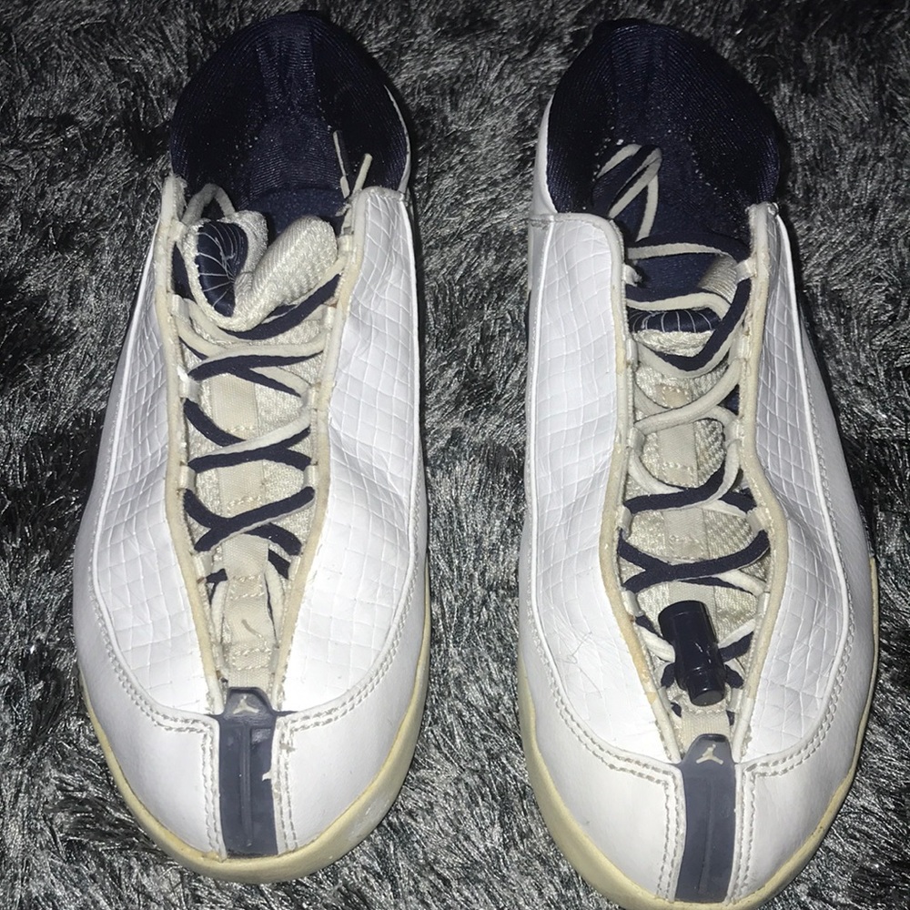 Air Jordan XV Low